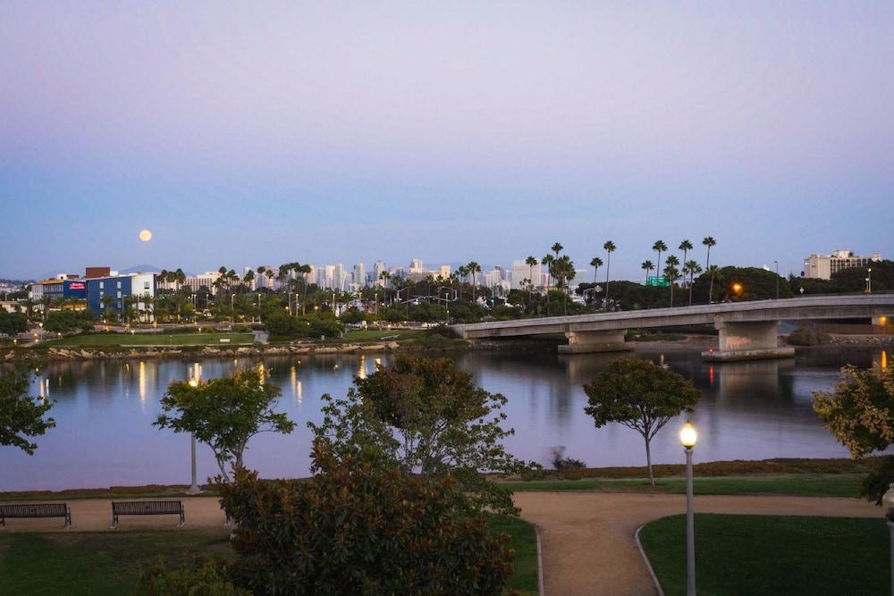 Homewood Suites By Hilton San Diego Airport-Liberty Station Bagian luar foto