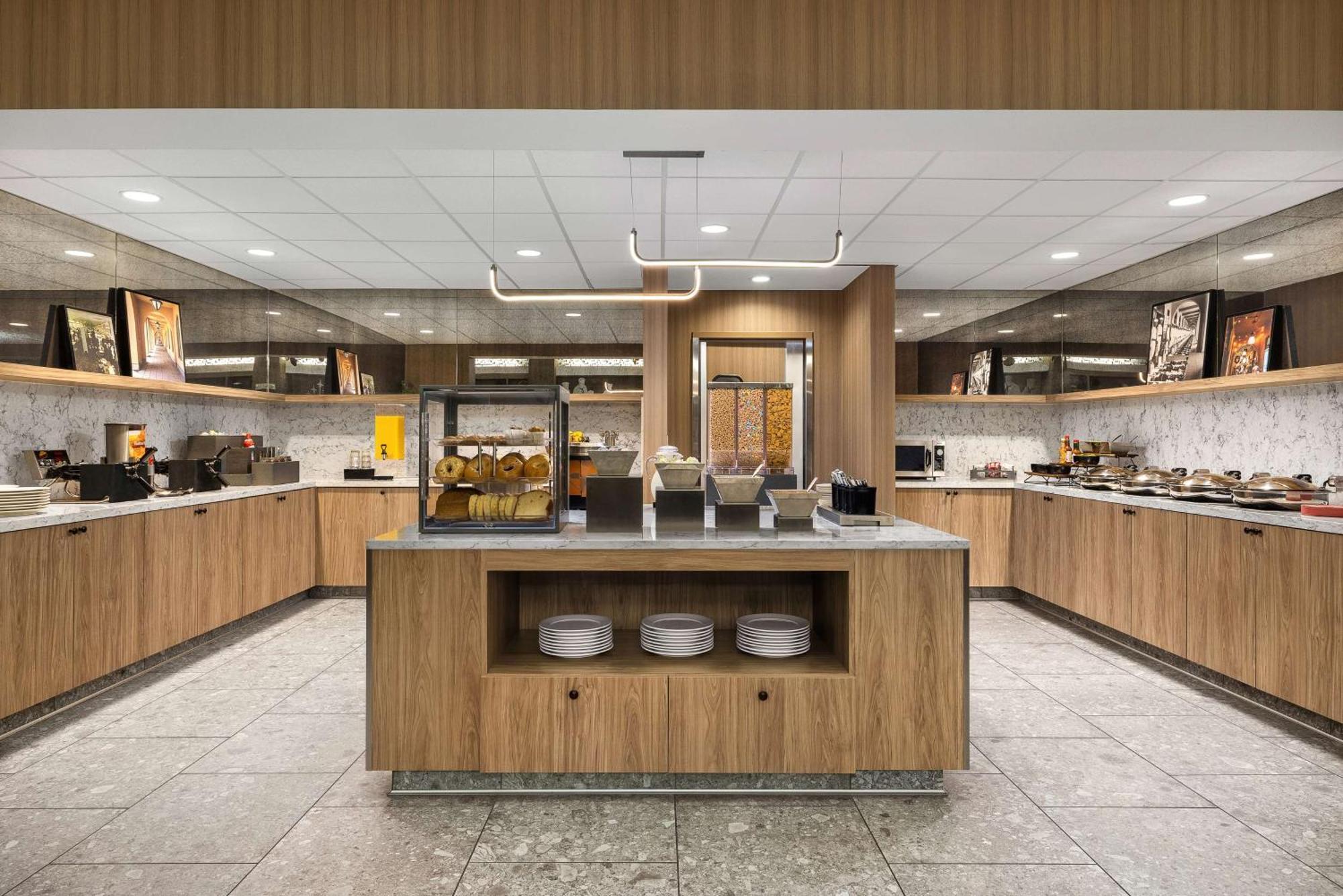 Homewood Suites By Hilton San Diego Airport-Liberty Station Bagian luar foto