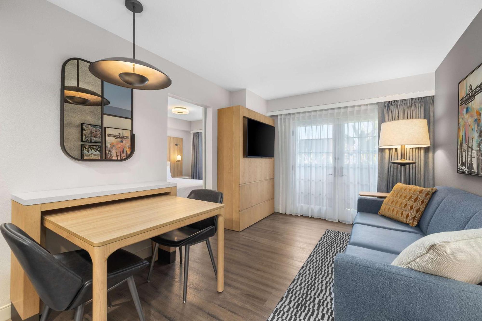 Homewood Suites By Hilton San Diego Airport-Liberty Station Bagian luar foto