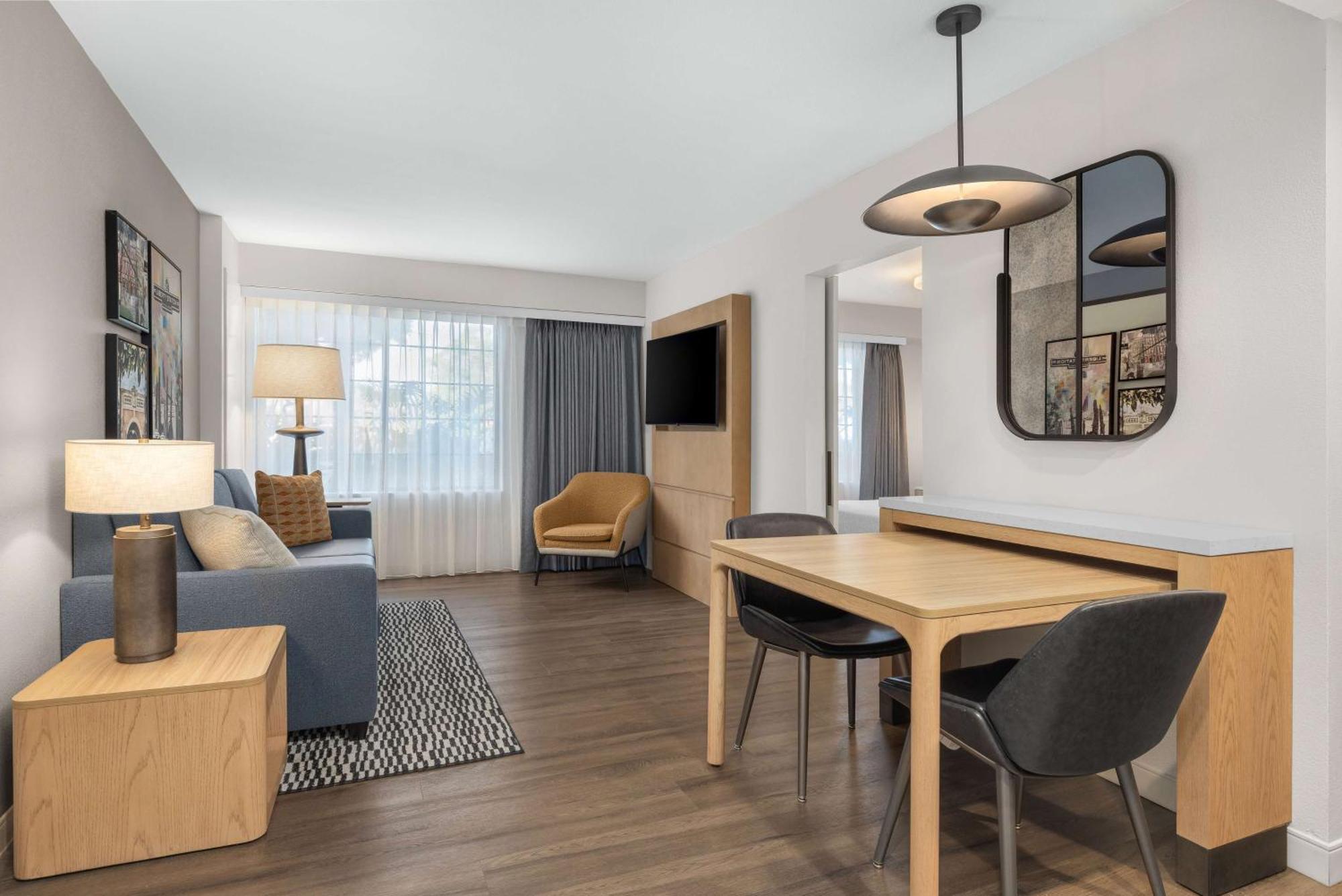 Homewood Suites By Hilton San Diego Airport-Liberty Station Bagian luar foto