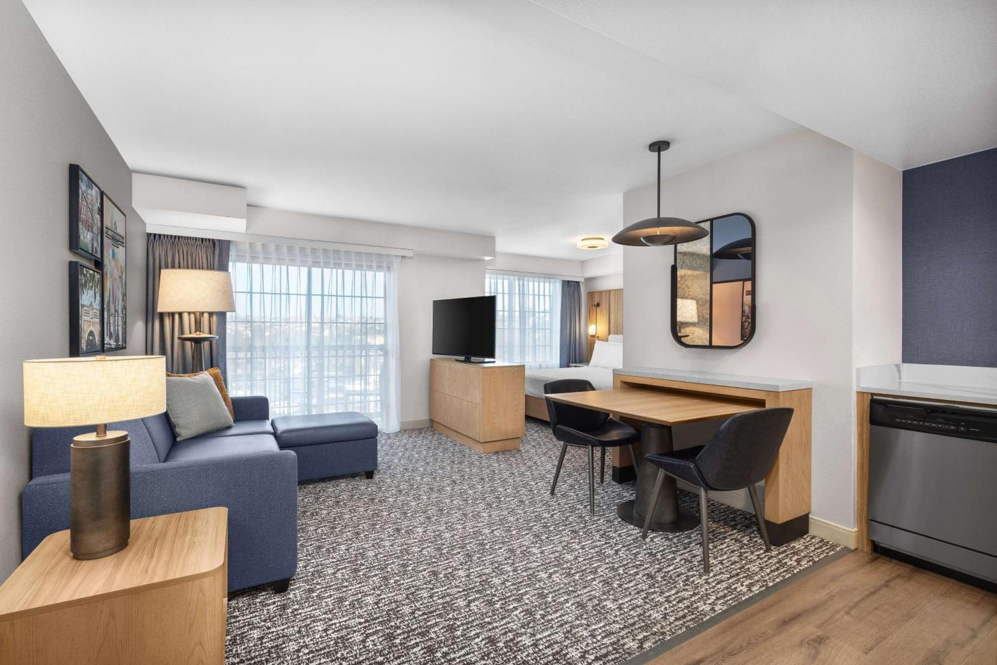 Homewood Suites By Hilton San Diego Airport-Liberty Station Bagian luar foto