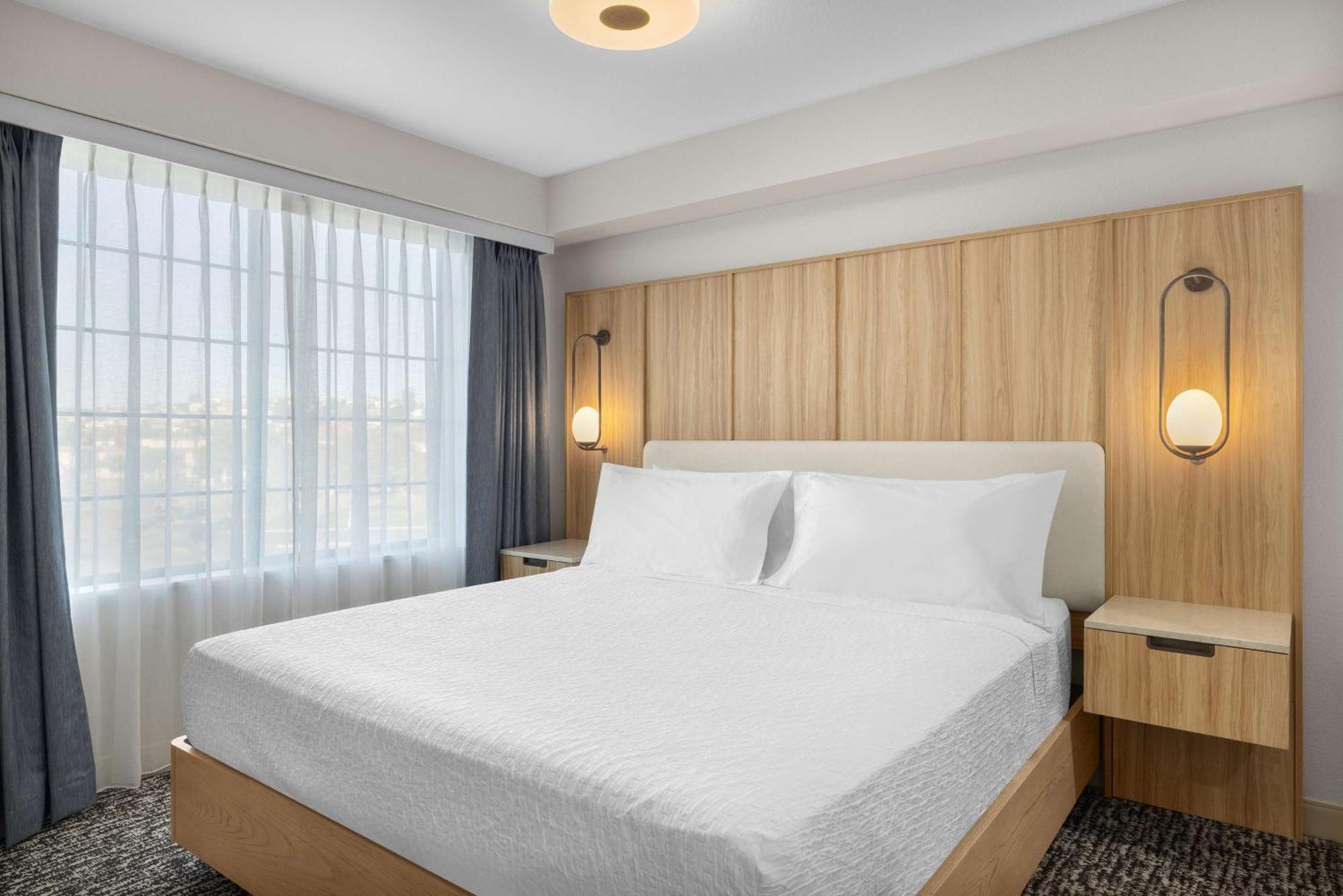 Homewood Suites By Hilton San Diego Airport-Liberty Station Bagian luar foto
