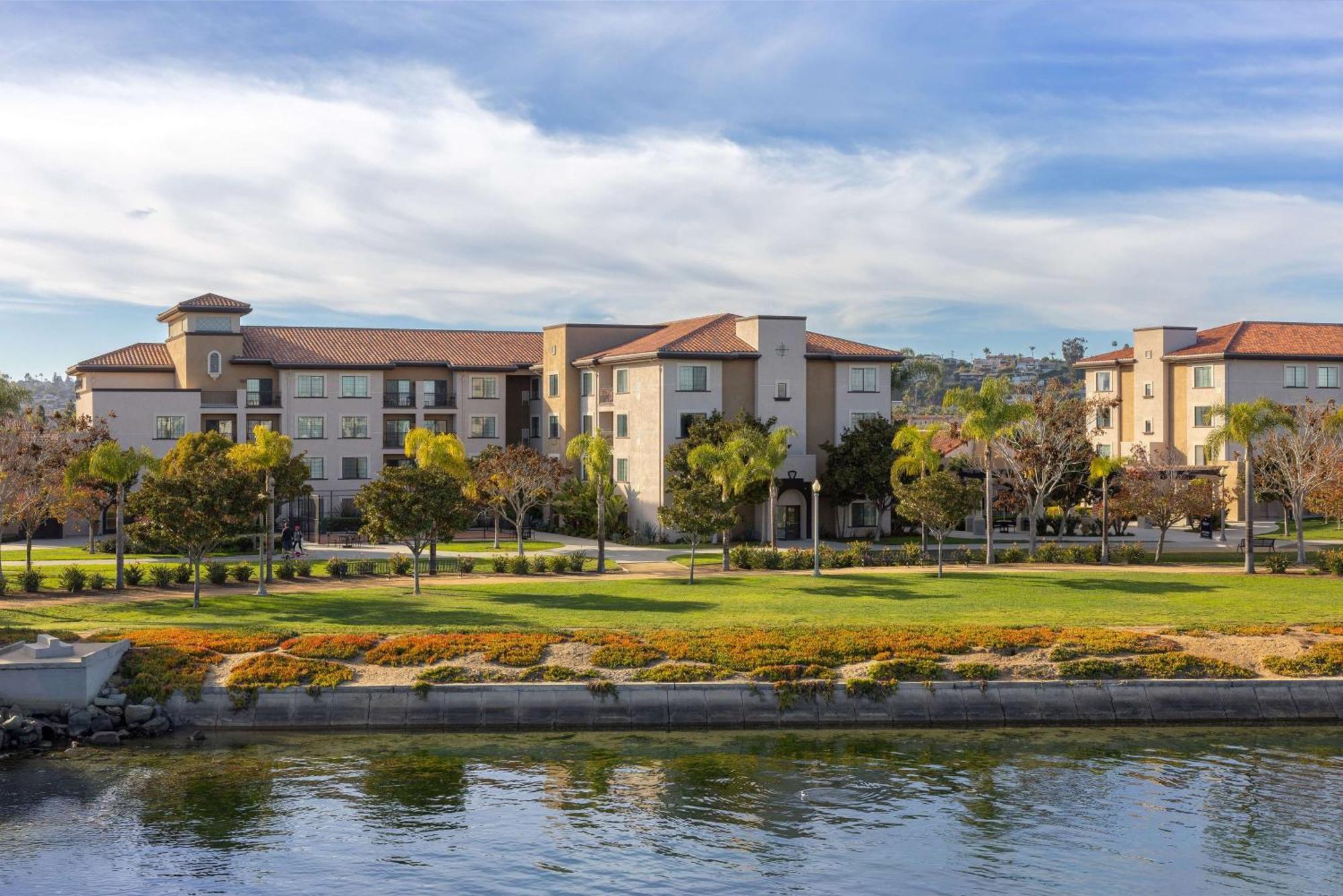 Homewood Suites By Hilton San Diego Airport-Liberty Station Bagian luar foto
