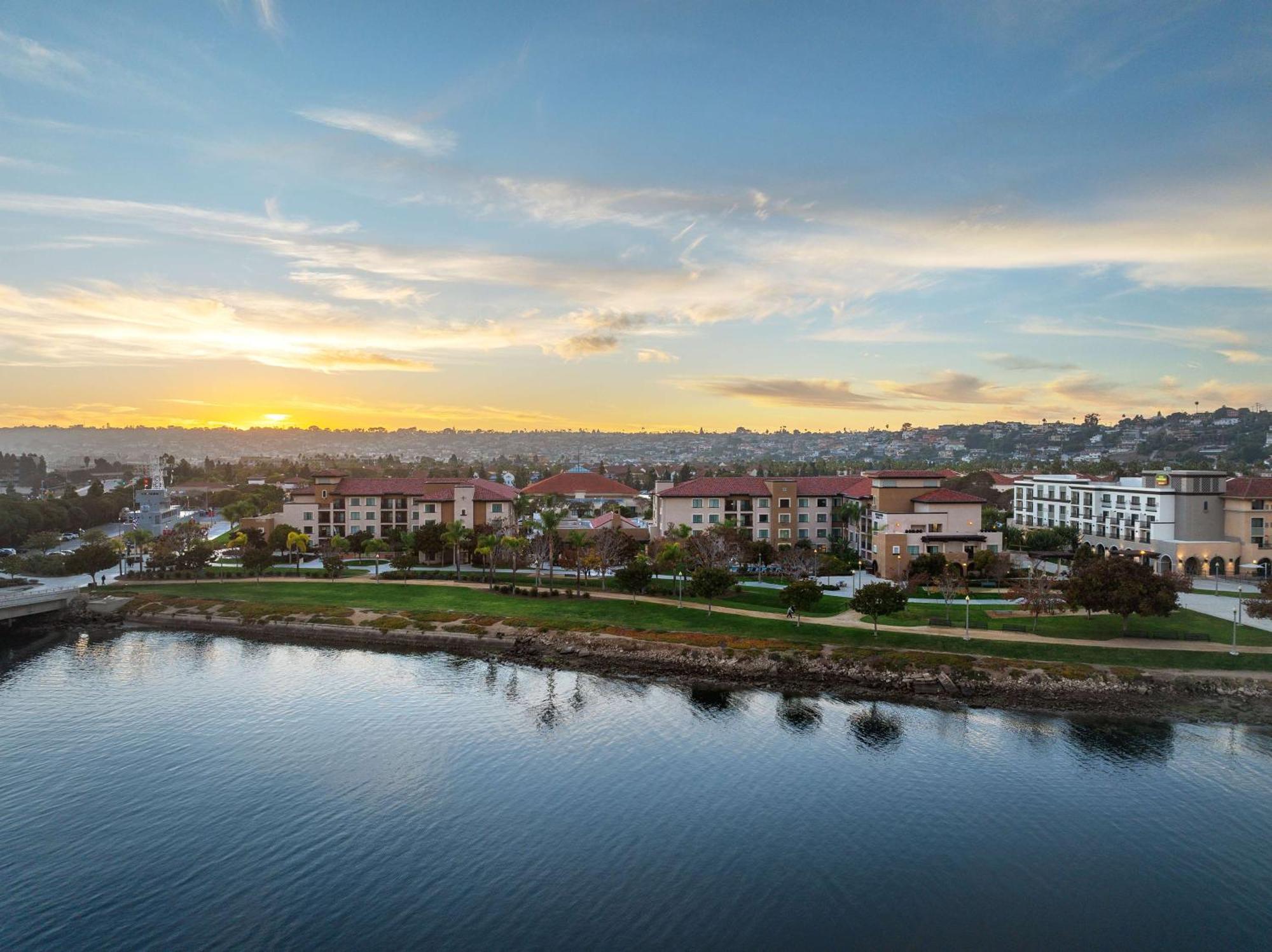 Homewood Suites By Hilton San Diego Airport-Liberty Station Bagian luar foto