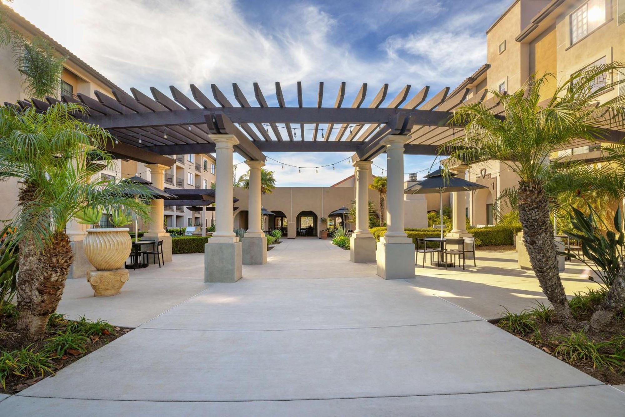 Homewood Suites By Hilton San Diego Airport-Liberty Station Bagian luar foto